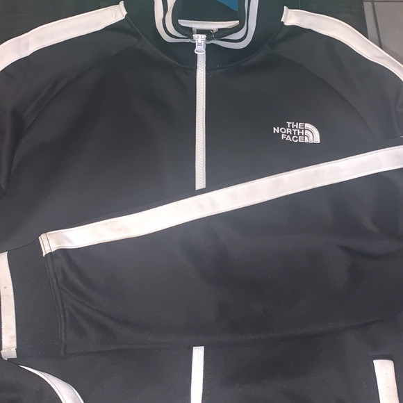 North Face zip up black and white - Picture 3 of 6